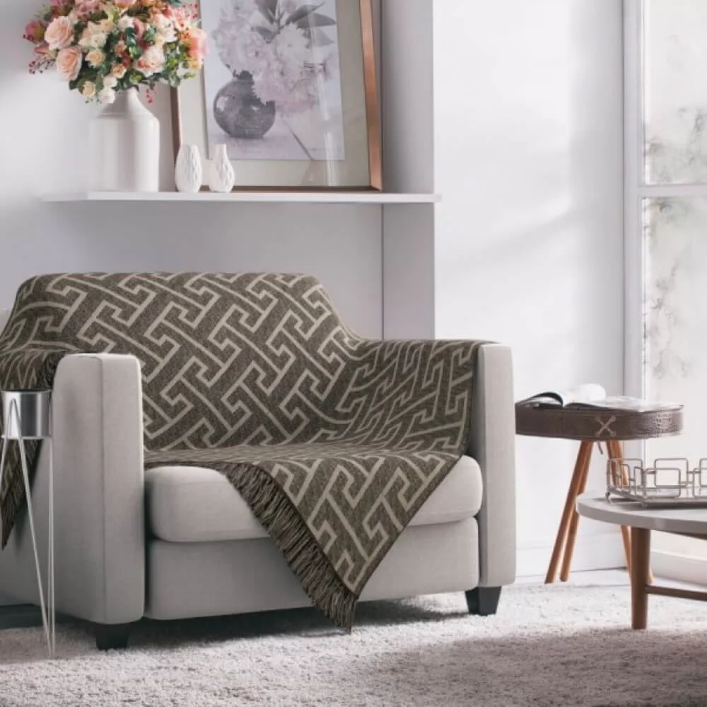 MANTA P/ SOFÁ JACQUARD CASABLANCA -GEOMÉTRICO 210X140|ADOMES| 53%ALG/47% POL - CASTOR